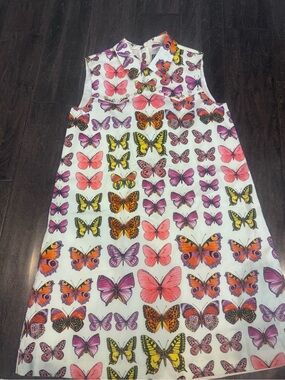 Young Versace 6 M Girls White Dress Butterfly Print